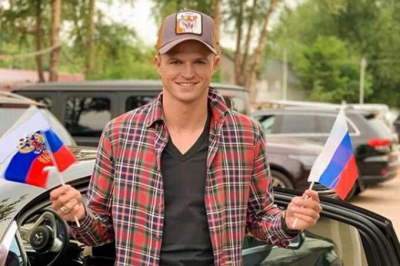 Налоговая служба требует у бывшего футболиста российской сборной Дмитрия Тарасова 279 тысяч рублей из-за задолженности по налогам